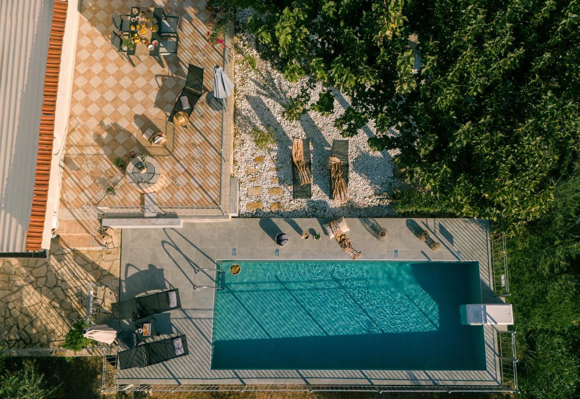 Villa Vrisi Fagias エクステリア 写真